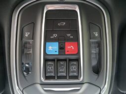 
 Jeep Wagoneer S full									