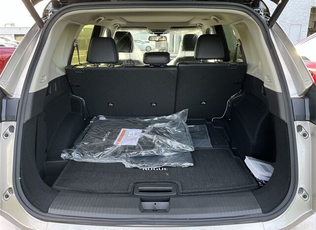
 Nissan Rogue full									