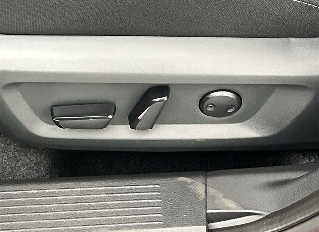 
 Nissan Rogue full									