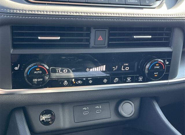 
 Nissan Rogue full									