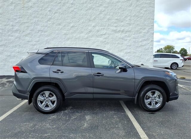 
 Toyota RAV4 Hybrid full									
