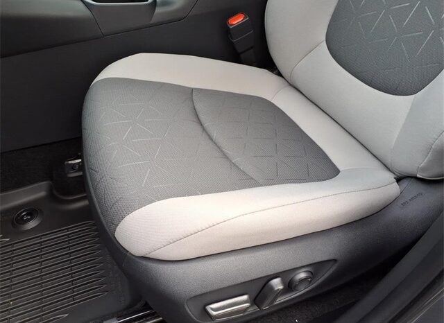 
 Toyota RAV4 Hybrid full									