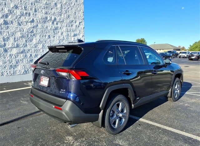 
 Toyota RAV4 Hybrid full									
