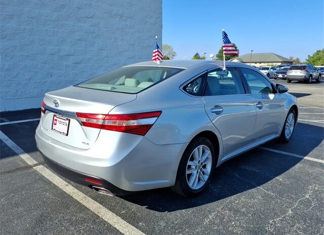 
 Toyota Avalon full									