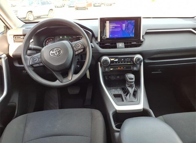 
 Toyota RAV4 full									