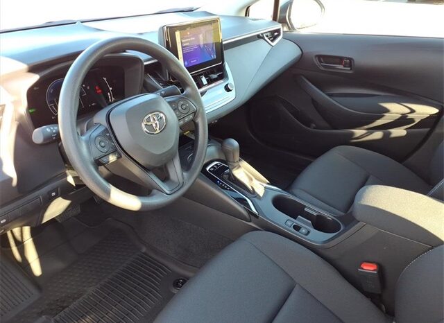 
 Toyota Corolla Hybrid full									
