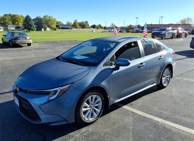 
 Toyota Corolla Hybrid full									