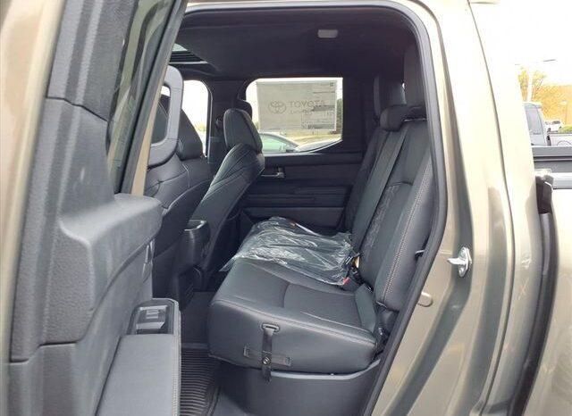
 Toyota Tacoma full									