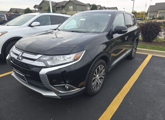 
 Mitsubishi Outlander full									