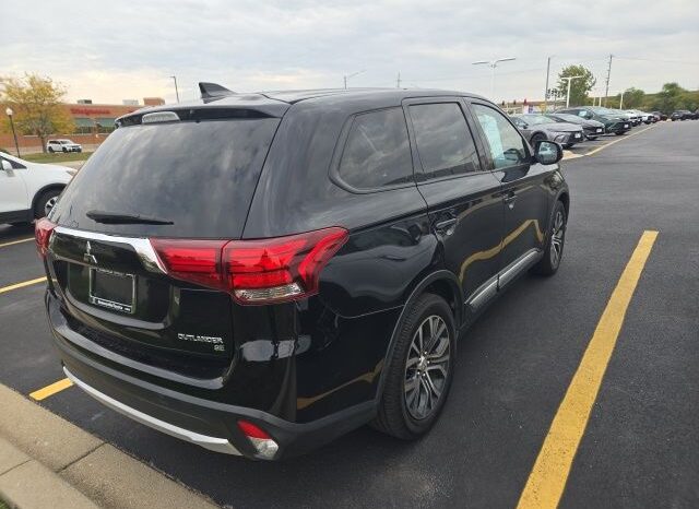 
 Mitsubishi Outlander full									