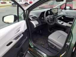 Toyota Sienna full