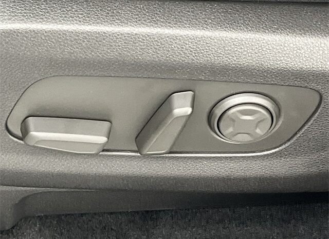 
 Kia Carnival Hybrid full									