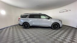 Kia Carnival Hybrid full