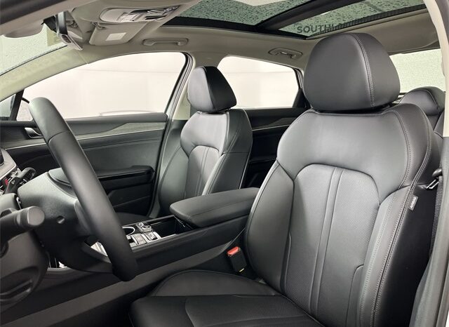 
 Kia K5 full									