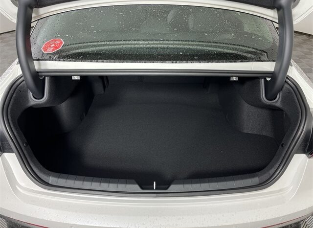 
 Kia K5 full									
