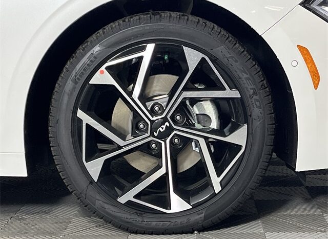
 Kia K5 full									