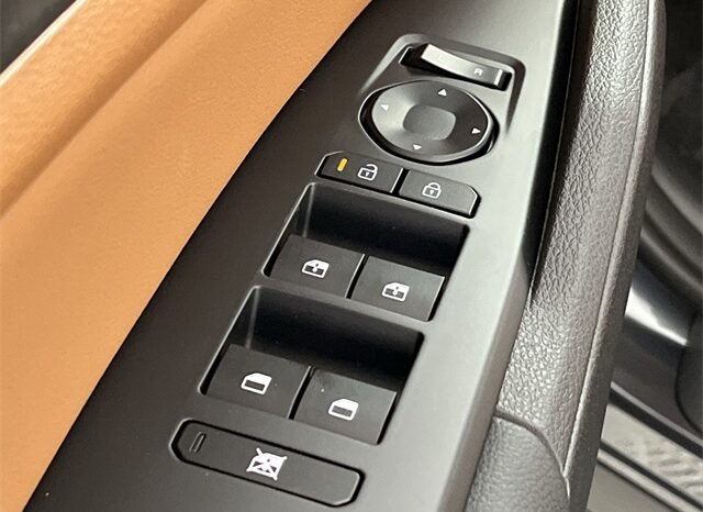 
 Kia Sportage Hybrid full									