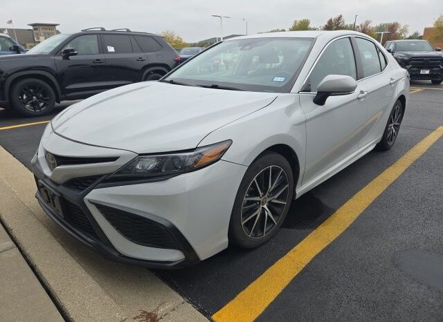 
 Toyota Camry full									