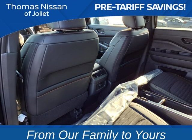 
 Nissan Pathfinder full									