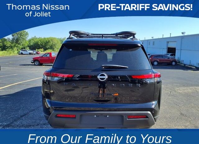 
 Nissan Pathfinder full									