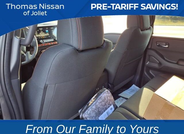 
 Nissan Frontier full									