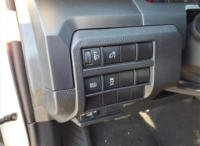 
 Toyota Tacoma full									