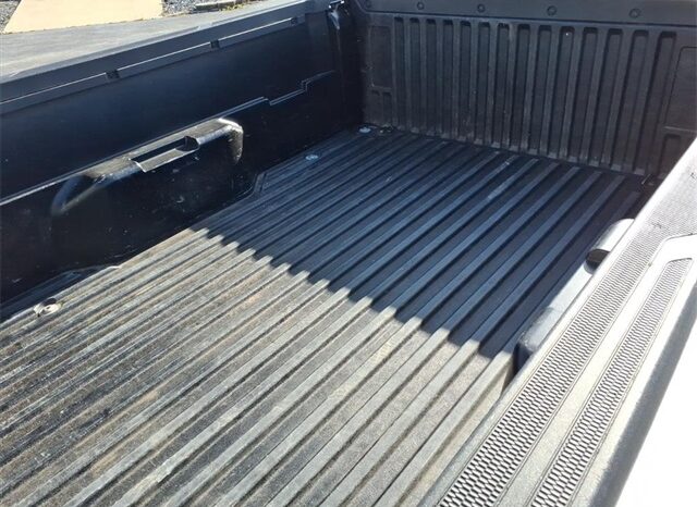
 Toyota Tacoma full									