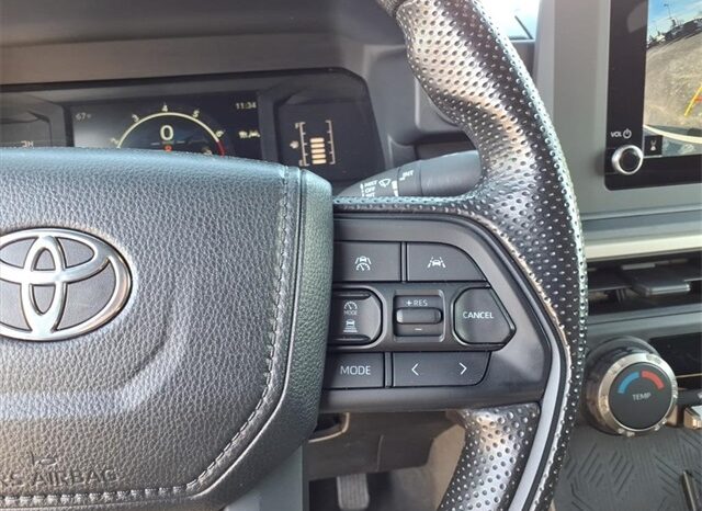 
 Toyota Tacoma full									