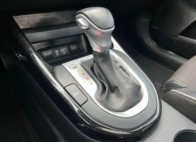 
 Kia Forte full									
