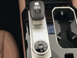 
 Mitsubishi Outlander full									
