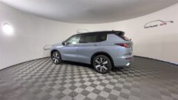 
 Mitsubishi Outlander full									
