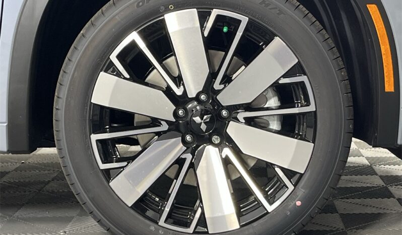 
 Mitsubishi Outlander full									
