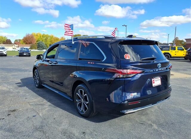 
 Toyota Sienna full									