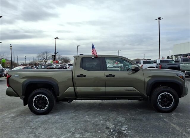 
 Toyota Tacoma full									