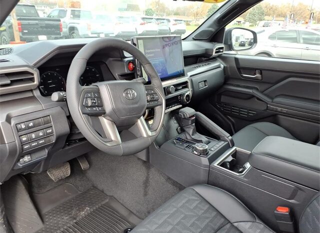 
 Toyota Tacoma full									