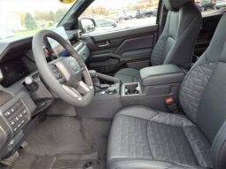 Toyota Tacoma full