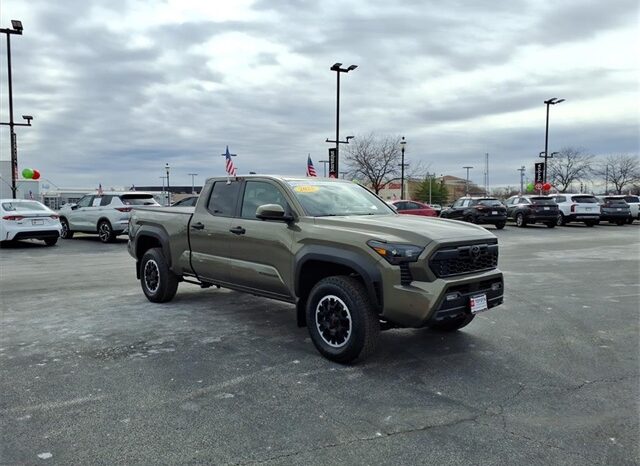 
 Toyota Tacoma full									