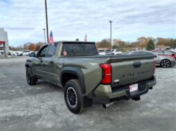 Toyota Tacoma full