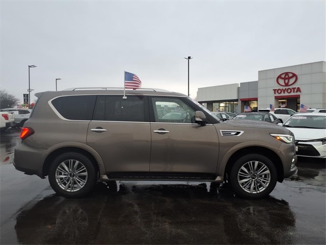 INFINITI QX80
