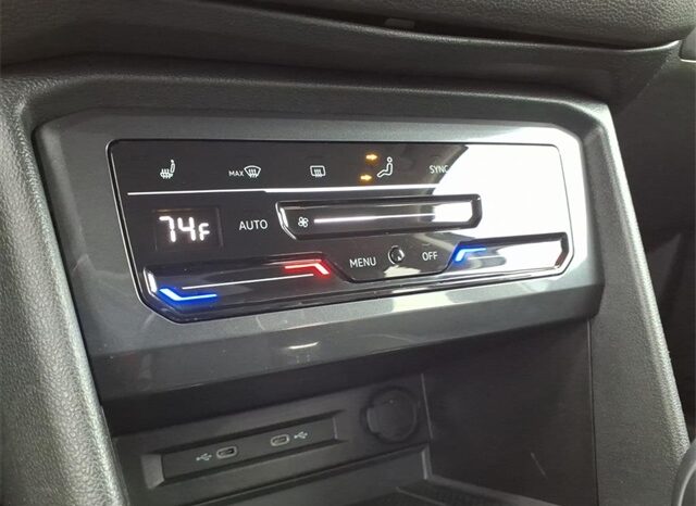 
 Volkswagen Tiguan full									