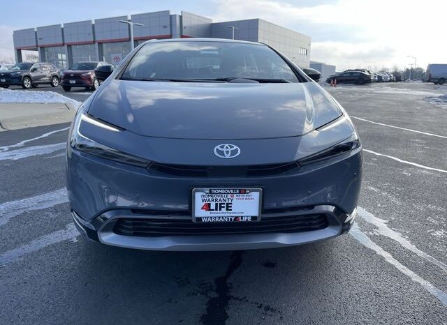 
 Toyota Prius full									