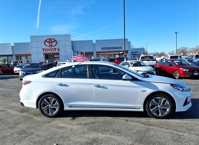 
 Hyundai Sonata Plug-In Hybrid full									