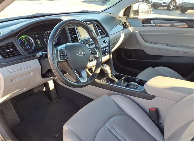 
 Hyundai Sonata Plug-In Hybrid full									