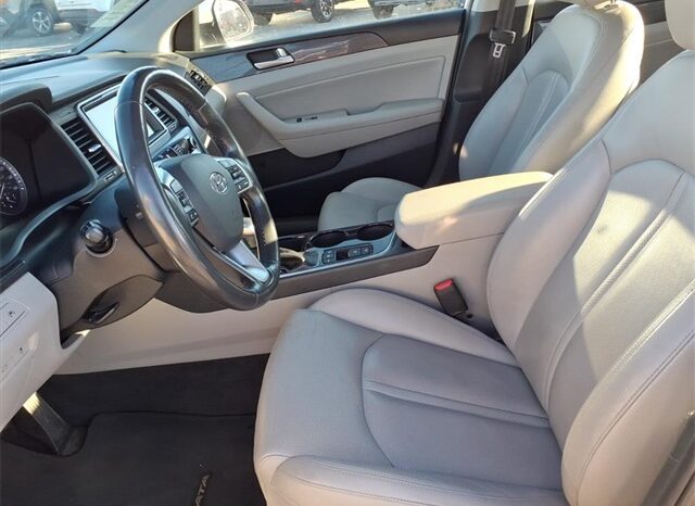 
 Hyundai Sonata Plug-In Hybrid full									