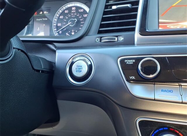 
 Hyundai Sonata Plug-In Hybrid full									