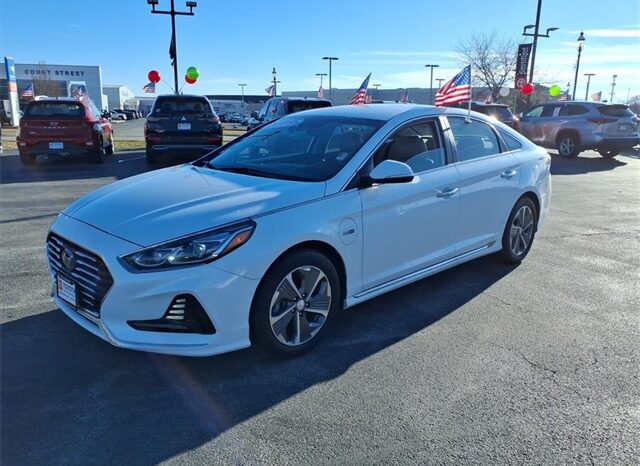 
 Hyundai Sonata Plug-In Hybrid full									