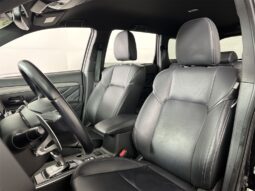 
 Mitsubishi Outlander PHEV full									