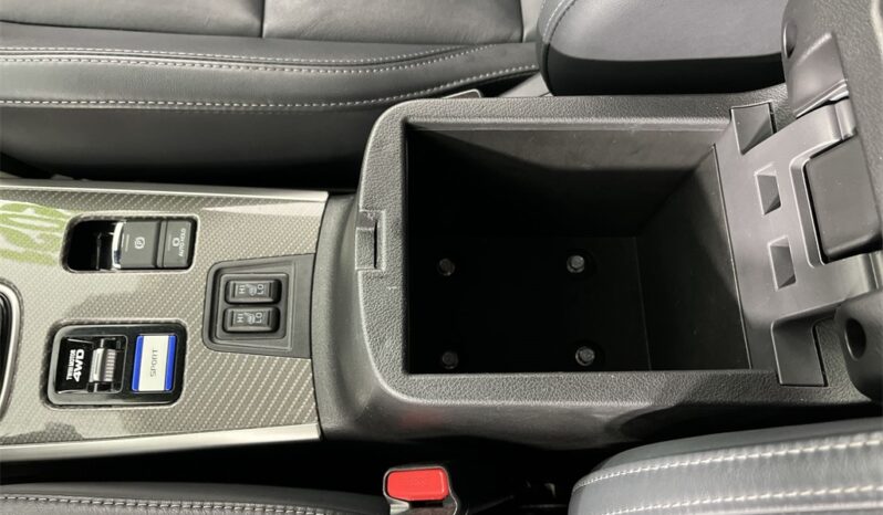 
 Mitsubishi Outlander PHEV full									