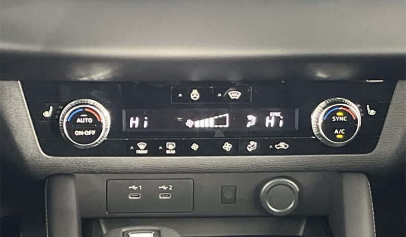 
 Mitsubishi Outlander full									