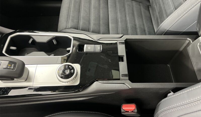 
 Mitsubishi Outlander full									